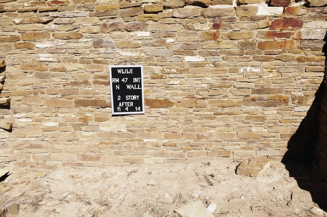 121577
